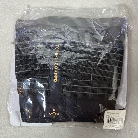 Tommie Copper Adjustable Compression Back Brace Black size S/M Infrared Infused - Picture 3 of 9